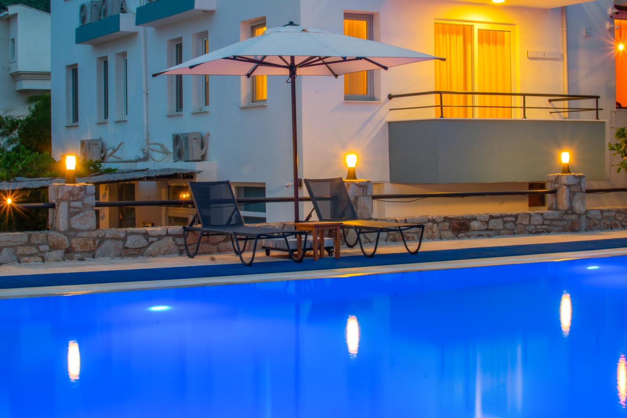 Oezguem Suite Otel ดัตชา ภายนอก รูปภาพ