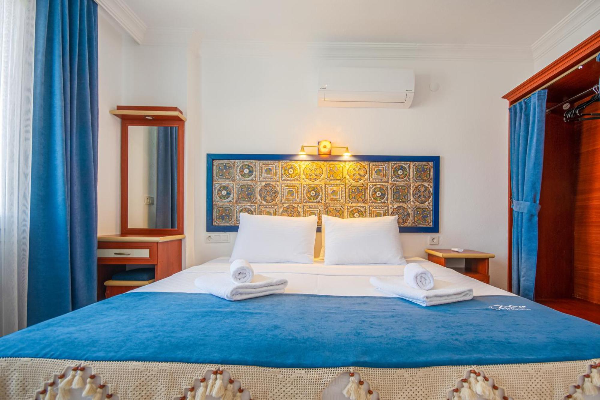 Oezguem Suite Otel ดัตชา ภายนอก รูปภาพ